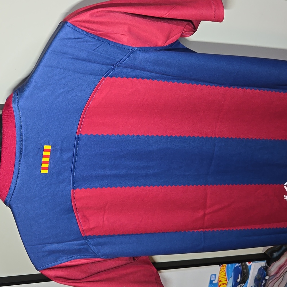 F.C. Barcelona X Rolling Stones 24/25 Home Kit Fan Jersey - Picture 8 of 9